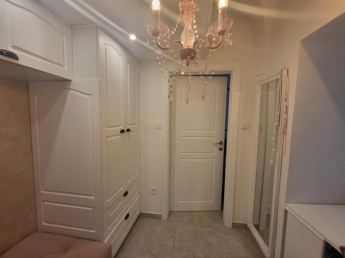 Vintage Apartment In The City Centre Old Town リュブリャナ エクステリア 写真